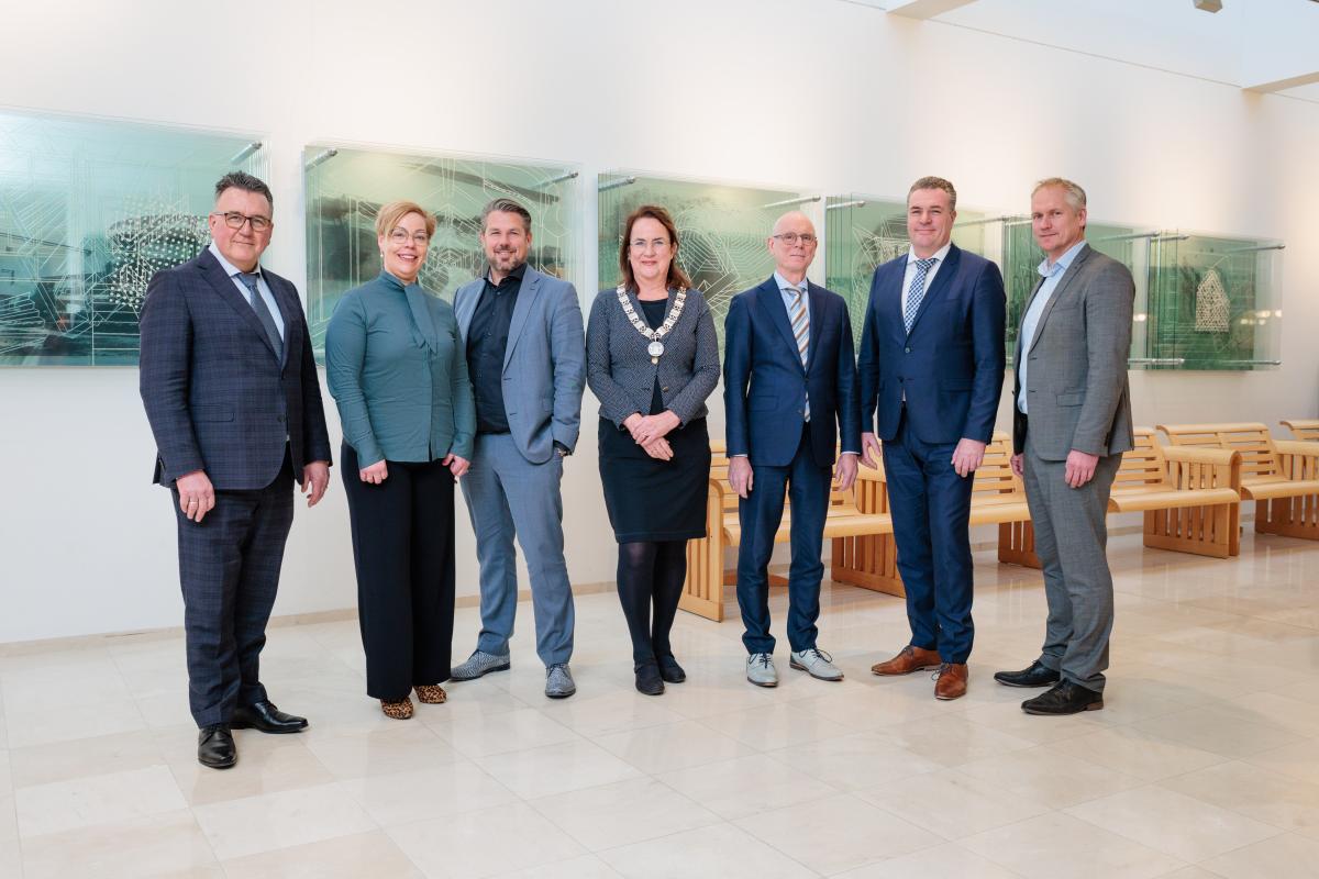 De leden van B&W en gemeentesecretaris