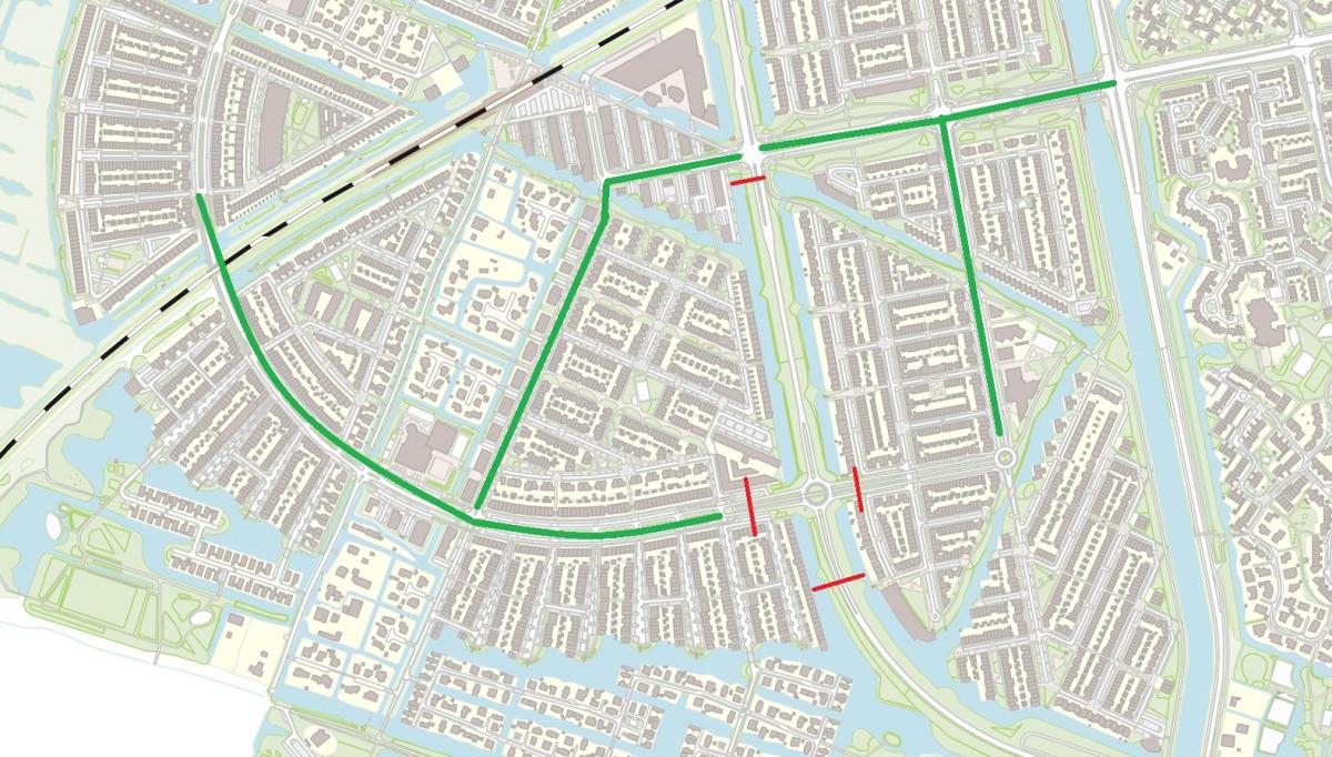 Kaartje van het werkgebied met in rode lijnen de afsluitingen en in groene lijnen de omleidingsroutes.