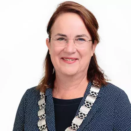  Burgemeester Ellen van Selm